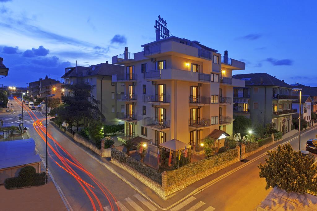 Hotel Corallo Albinia Eksteriør bilde
