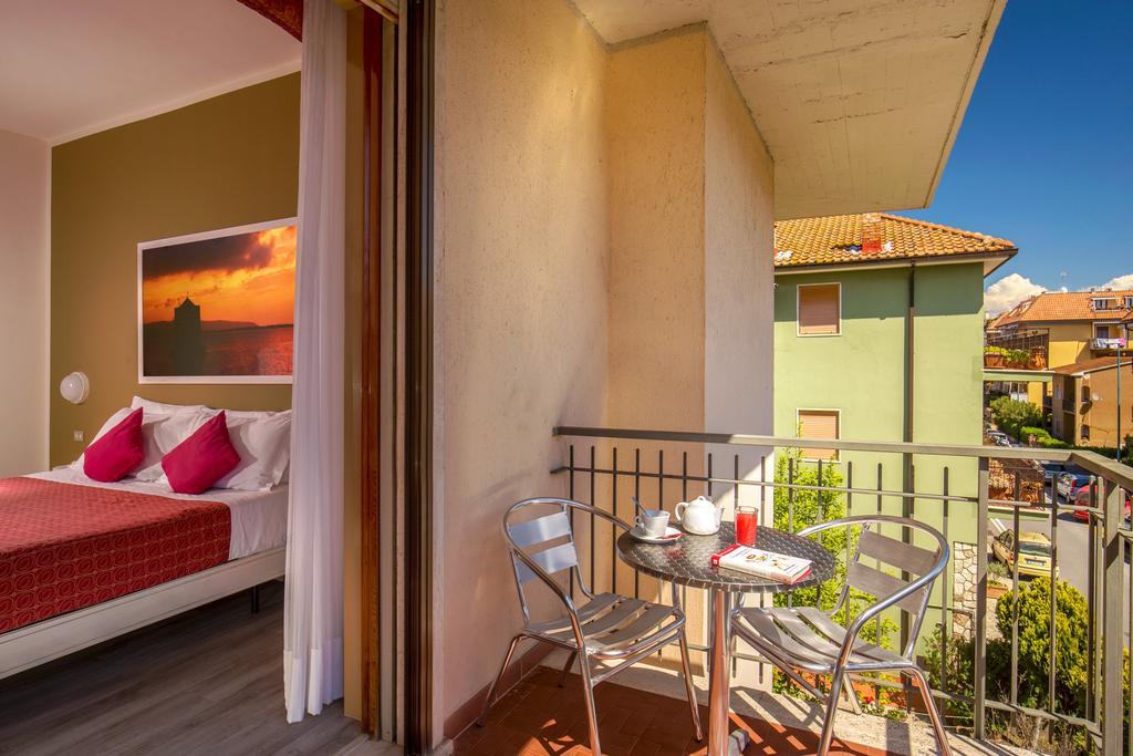Hotel Corallo Albinia Eksteriør bilde